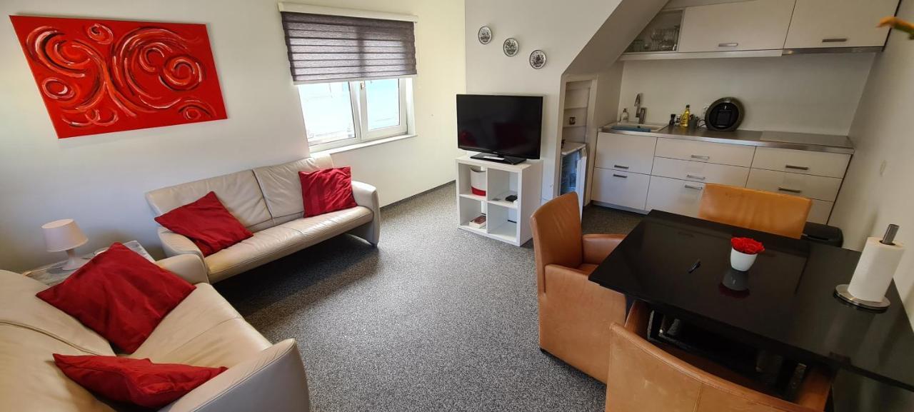 Roos Guesthouse Holiday Appartements Valkenburg aan de Geul Εξωτερικό φωτογραφία
