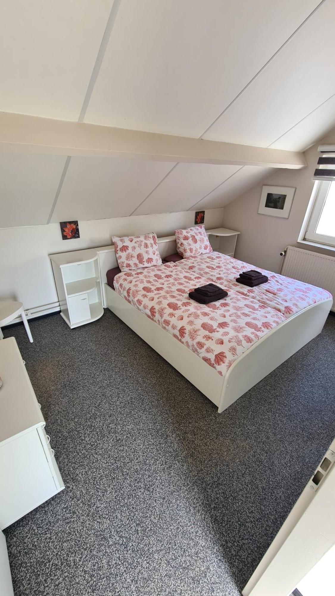 Roos Guesthouse Holiday Appartements Valkenburg aan de Geul Δωμάτιο φωτογραφία